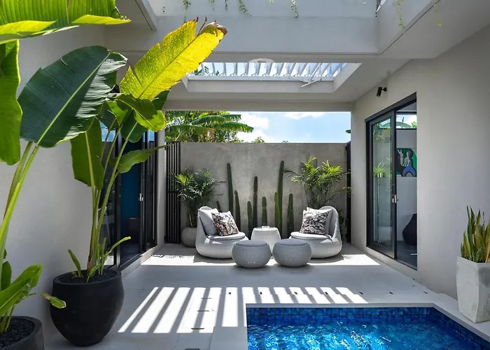 Summer House *